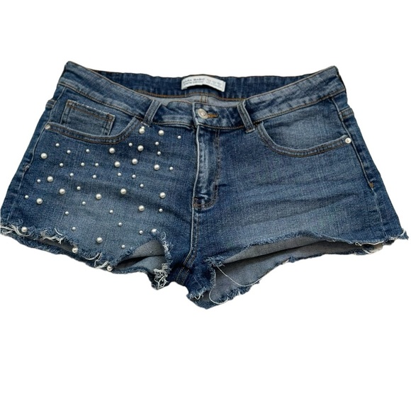 Zara Shorts Denim Distressed Jeans Women’s size US 8 - Picture 1 of 7